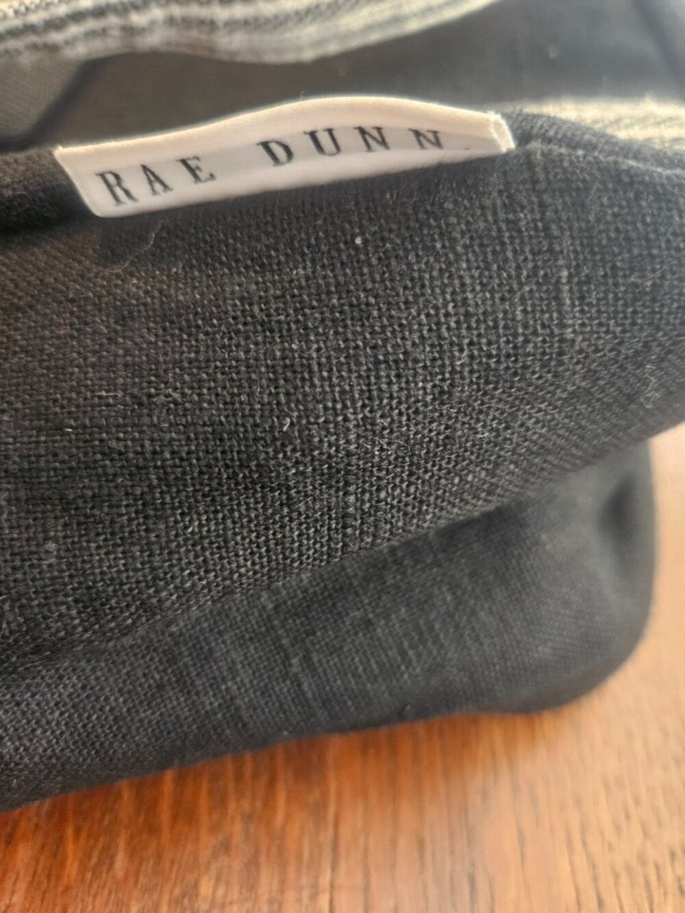 Rae Dunn, "YUM." Insulated Canvas Lunch Bag / Crossbody Tote - Picture 6 of 6